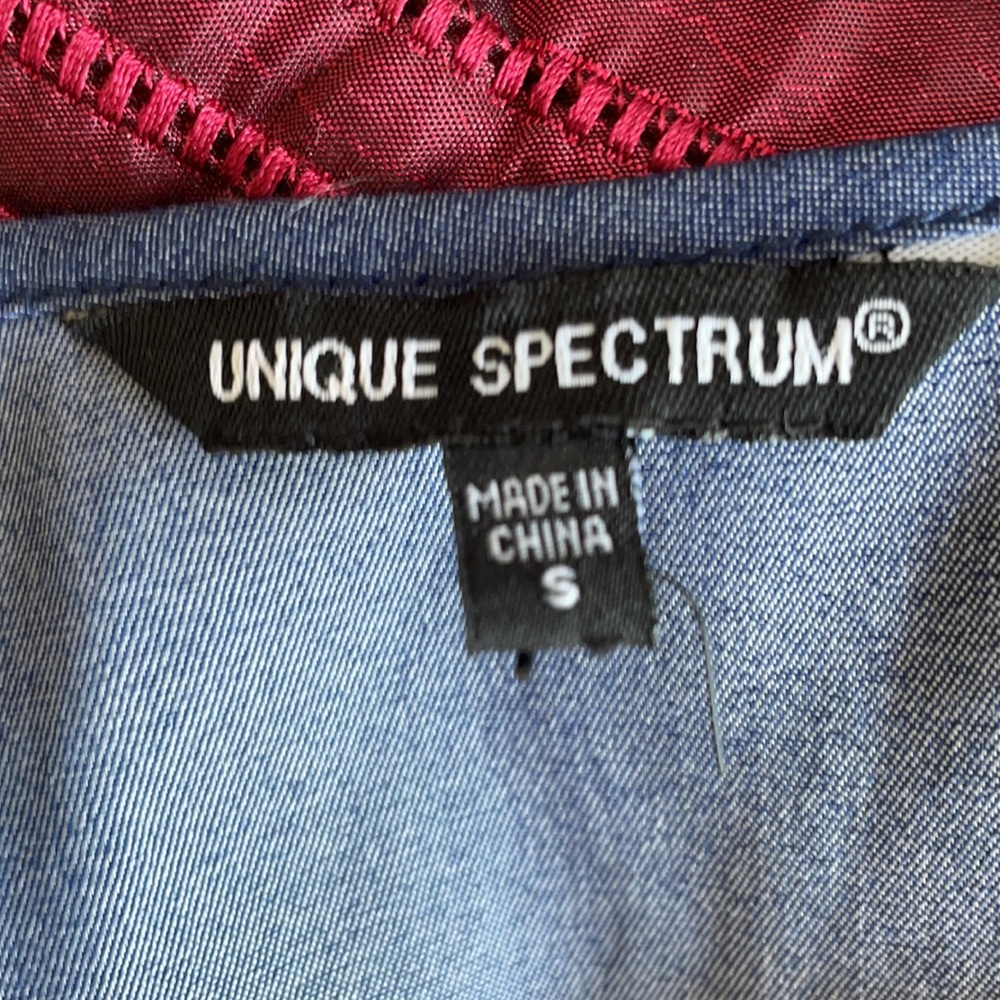 Unique Spectrum Tops - Picture 6 of 7